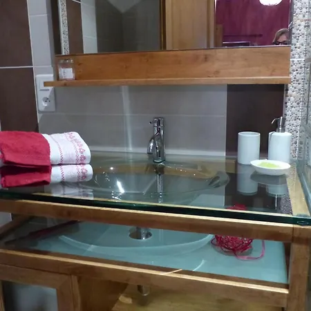 Grange Renovee Avec Jardin, Proche Montlucon - Fr-1-489-408 * Deneuille-les-Mines